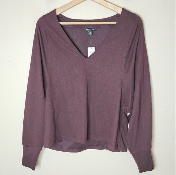 NWT Banana Republic Factory Dolman Sleeve V-Neck Textured Knit Top Size M Plum - Picture 2 of 9